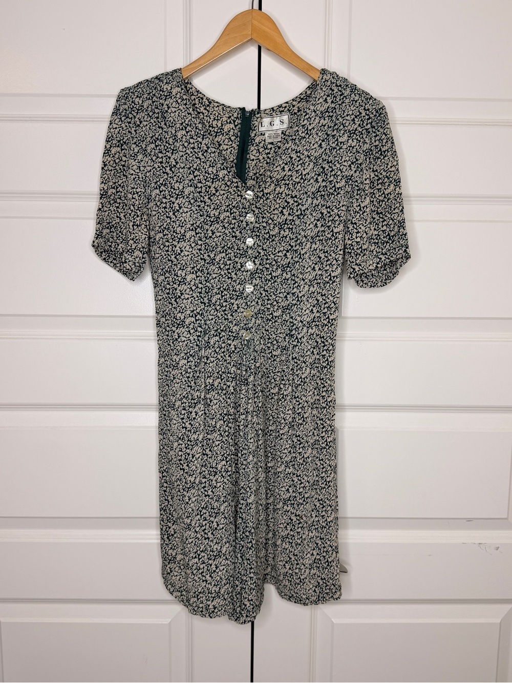 Vintage Black & Green Floral Button-Front Women's Romper